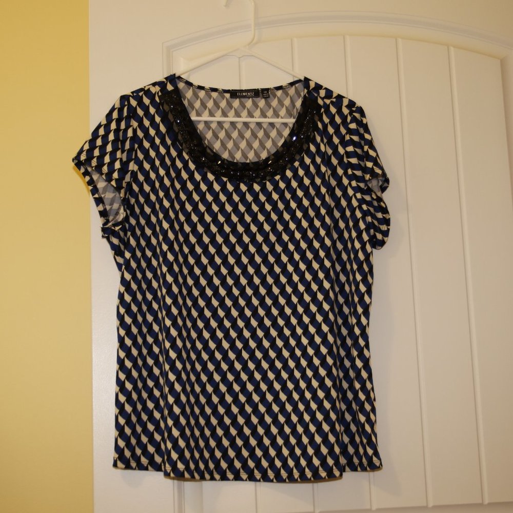 Elementz Woman Short Sleeve Scoop Neck Top 1X